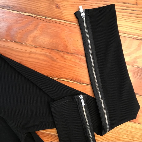 BCBG Leggings with Zipper Detail - Picture 5 of 9